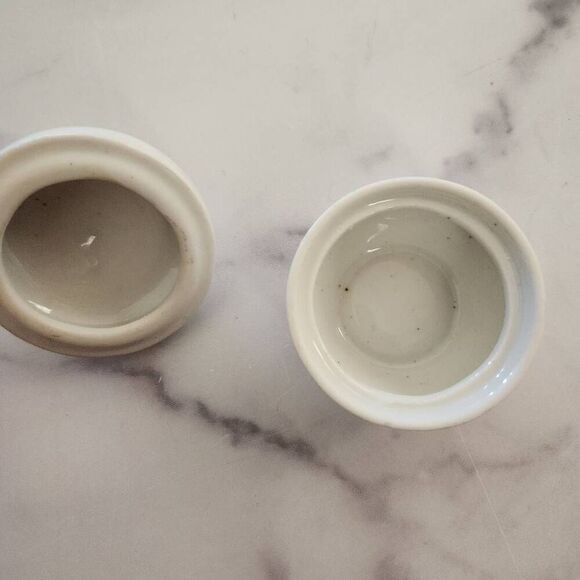 Vintage apple ceramic floral trinket box cream porcelain round with lid jewelry - Picture 3 of 5